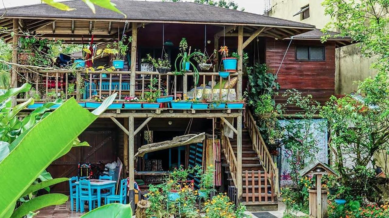 Wood House Hostel La Fortuna Exterior foto